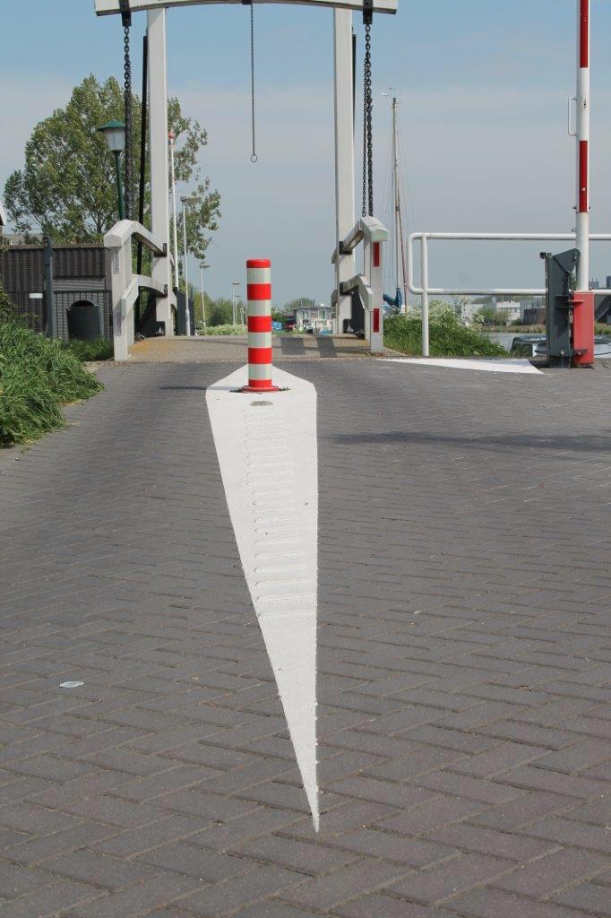 ViaPole Fietspad adapterpaal kroonslot t.b.v. beton fundatie - Afbeelding 3